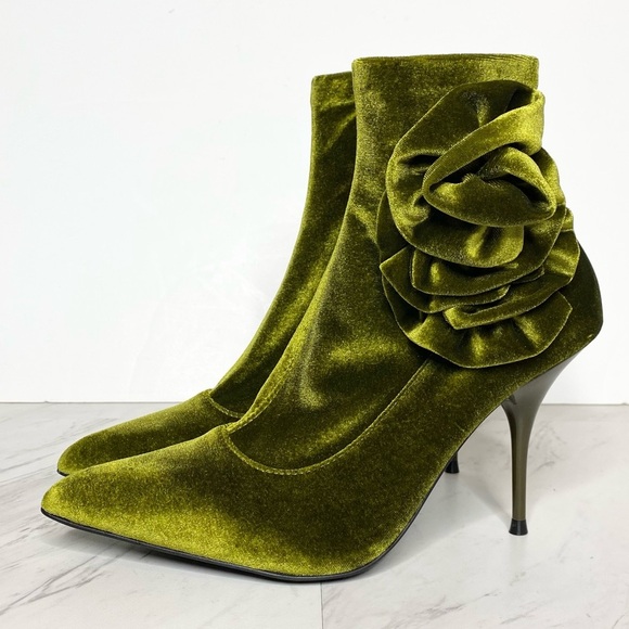 New! Jeffrey Campbell Florette Green Crushed Velvet Pointy Toe Heel Bootie 7 - Picture 1 of 14